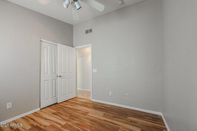 Building Photo - 4013 E Ironhorse Rd