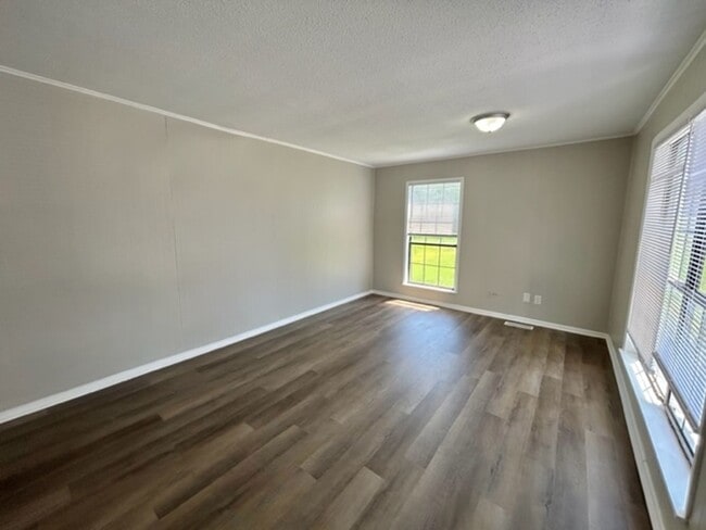 Building Photo - Lake Catoma Apartments