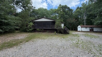 Building Photo - 121 Rainwood Dr