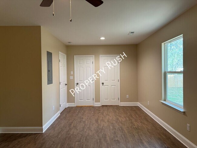 Building Photo - 8430 Springfield Rd