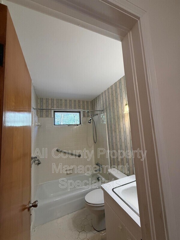 Building Photo - 1255 Robert Dinkins Rd