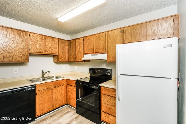 Building Photo - 2821 Rowan St