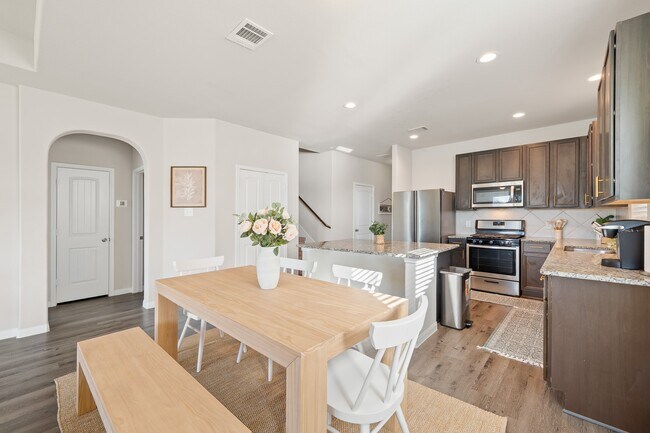 Building Photo - 24731 Allori Ct