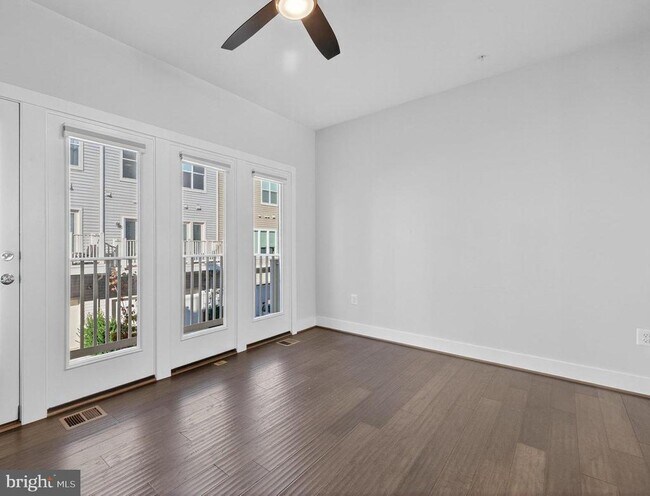 Building Photo - 1446 Piccard Dr