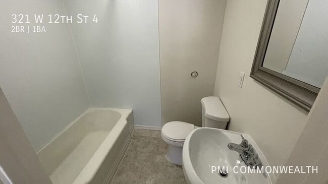 Building Photo - 2 Bed / 1 Bath Apartment (Available 4/10/25)