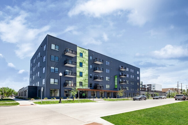 Building Photo - 300 Lime
