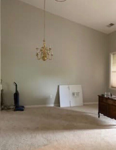 Building Photo - 1846 Harmon Dr