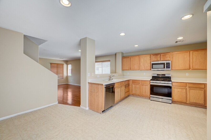 Building Photo - 10343 Keystone Pastures St