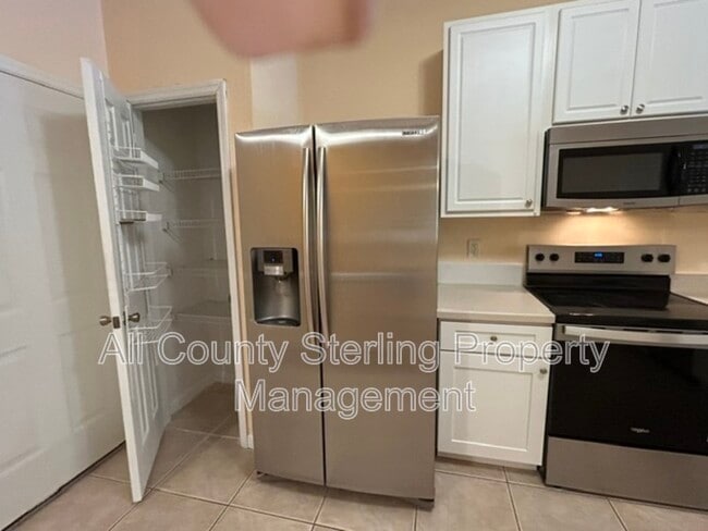 Building Photo - 5052 Hawkstone Dr