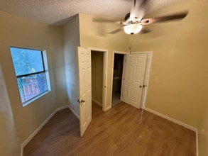 Building Photo - 526 W 49th St