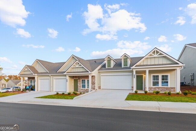 Building Photo - 705 Charles Hardy Pky