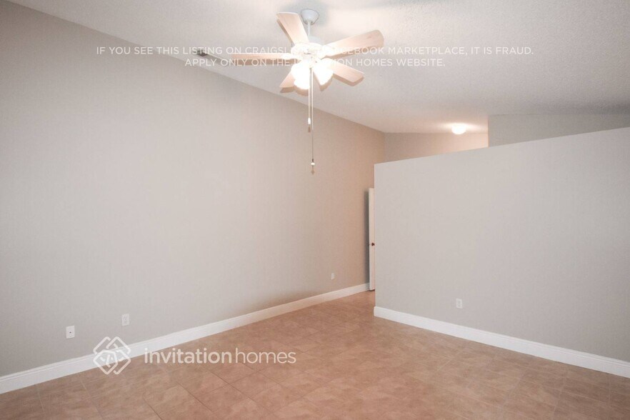 Building Photo - 15290 SW 51st St