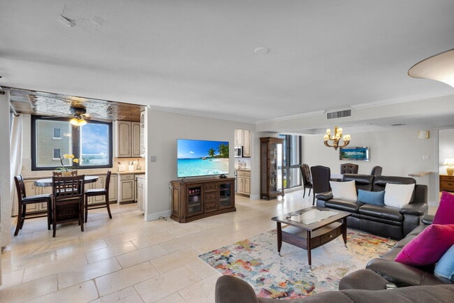 Building Photo - 5380 N Ocean Dr