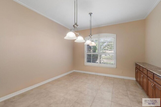 Building Photo - 109 Wild Olive