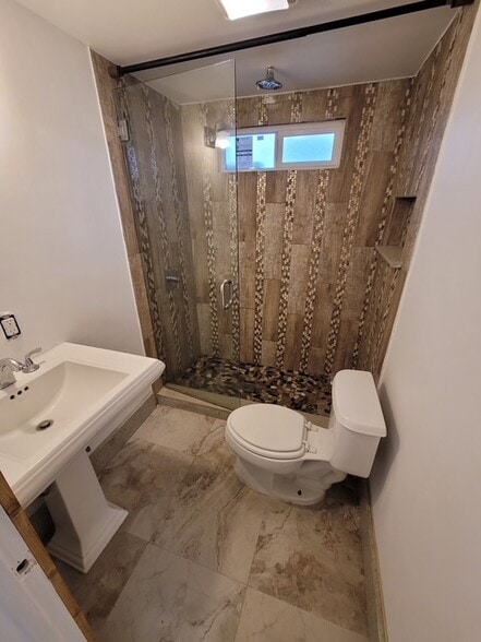 Building Photo - 3568 Palm Ave