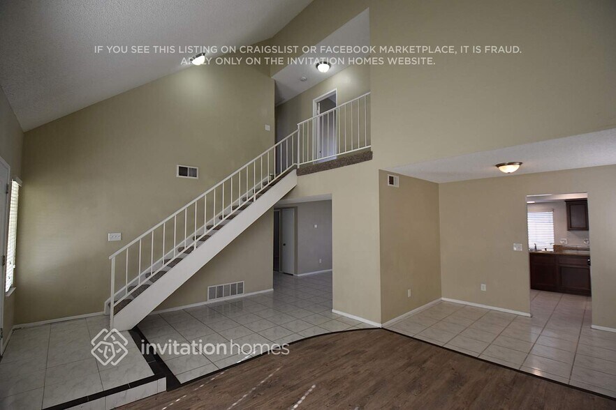 Building Photo - 1101 Oakwood Ave