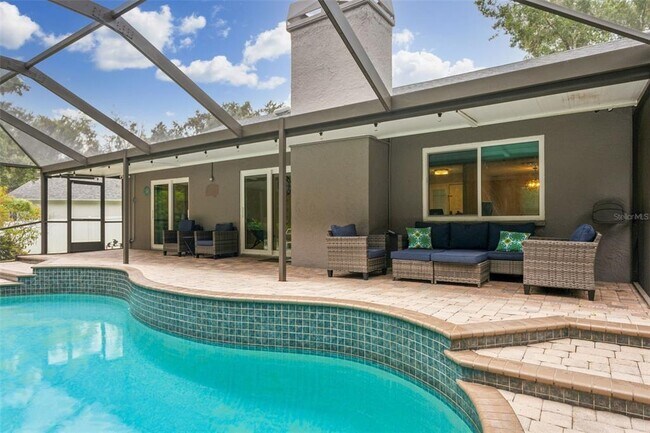 Building Photo - 4401 Summer Oak Dr