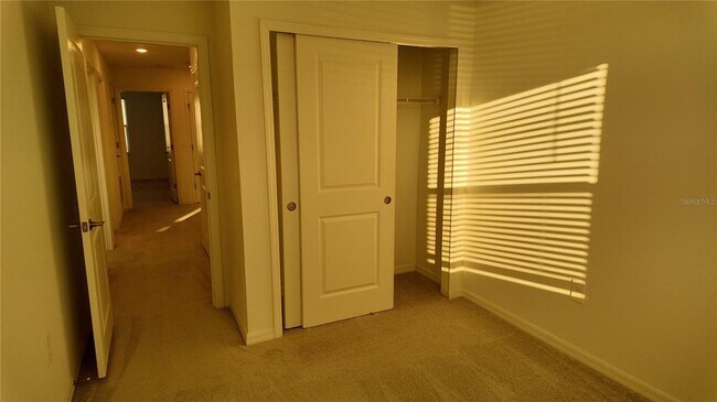 Building Photo - 2207 Portrait St