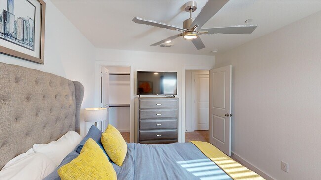 Building Photo - 2906 ELLE DR