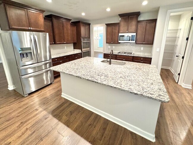 Building Photo - ShenandoahLn6668