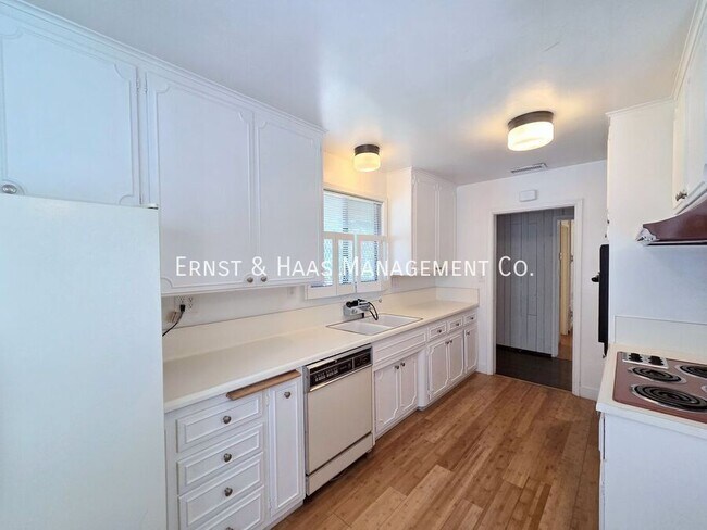 Building Photo - 2080 Senasac Ave