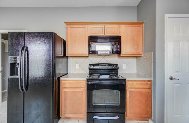 Building Photo - 14034 Chelseahurst Ln