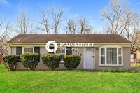 Building Photo - 3 Bedroom Pet-Friendly Home in Louisville, KY with Main Street Renewal