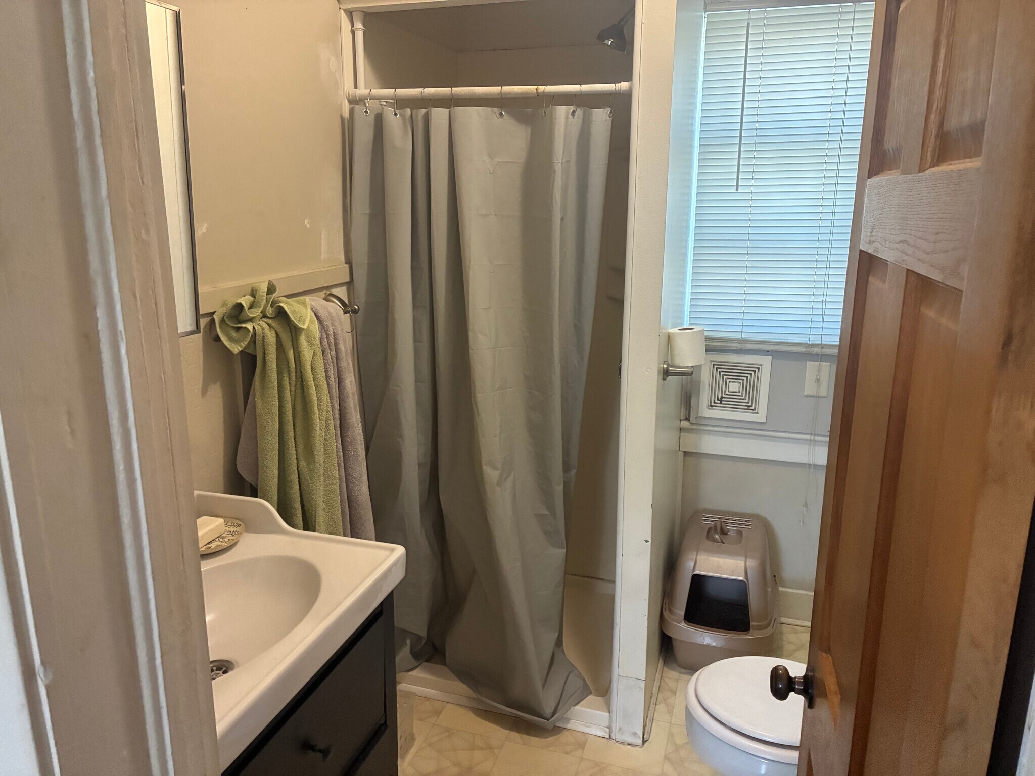 Building Photo - 712 N 2nd St