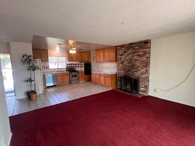 Building Photo - Charming Home with Expansive Yard, Fruit Trees & RV Parking