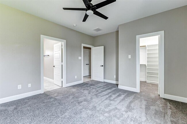 Building Photo - 5854 Southville St