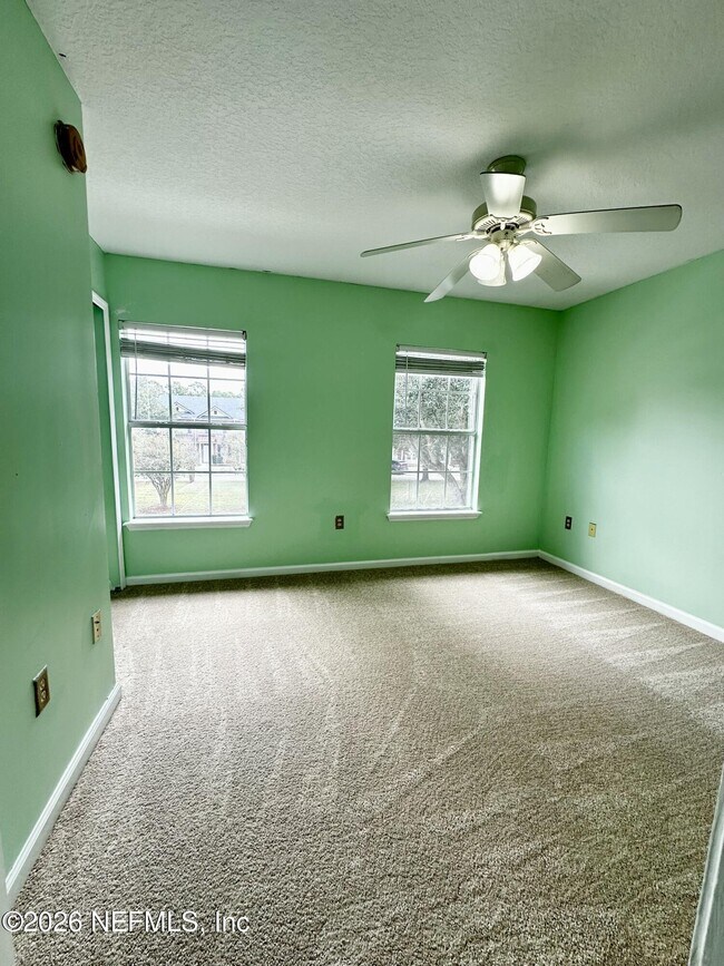 Building Photo - 1520 Fieldview Dr