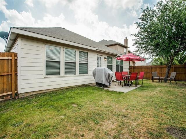 Building Photo - 1701 Heron Dr