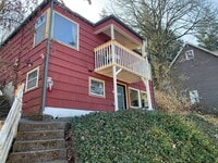 Building Photo - Bay-View 1Bed/1Bath Duplex Near WWU