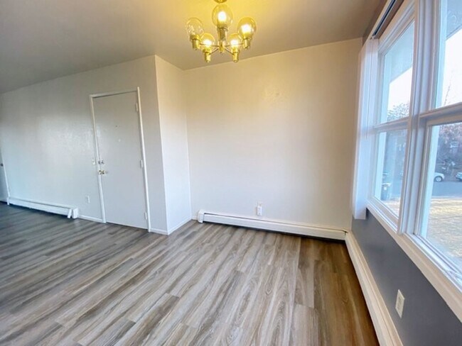 Building Photo - 3934 W 30th Ave