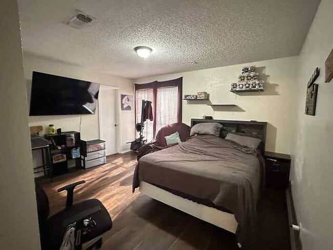 Building Photo - 7408 Quail Ct