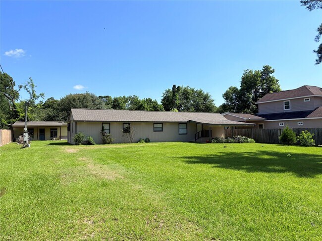 Building Photo - 17807 Dean Ct