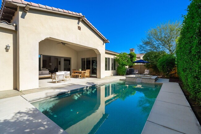 Building Photo - 81805 Four Seasons Pl