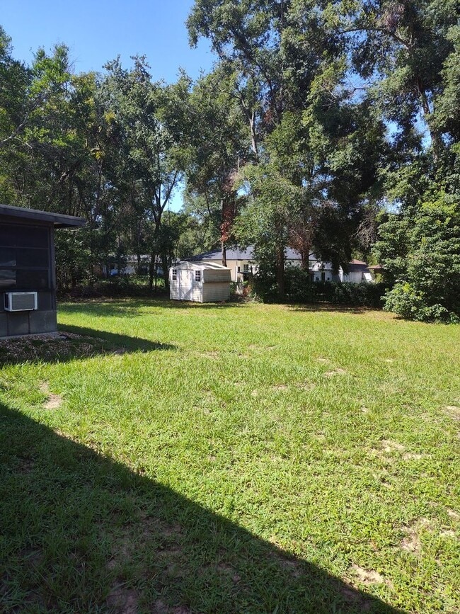 Building Photo - CITRUS SPRINGS
