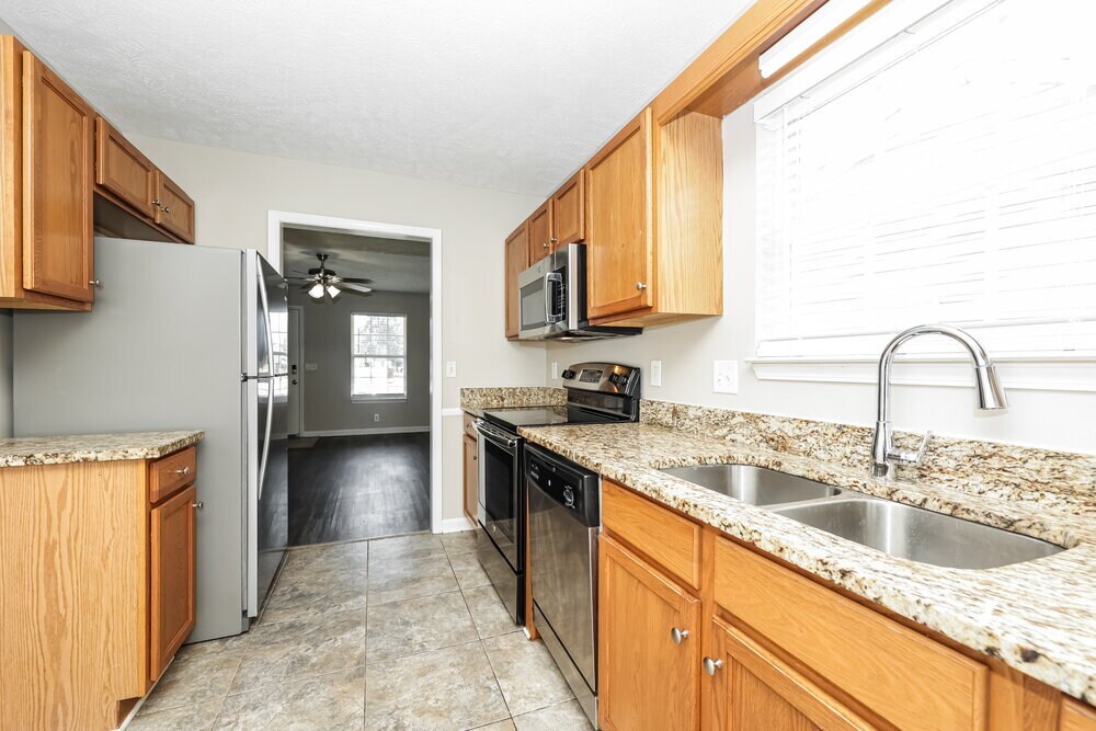 Building Photo - 1502 Killarney Dr