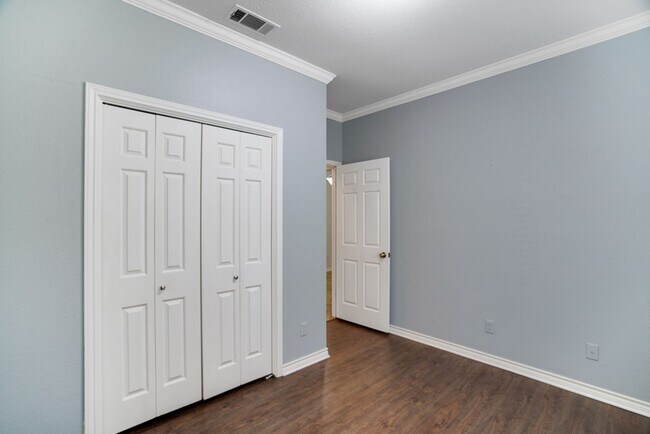 Building Photo - 2208 Indian Trail