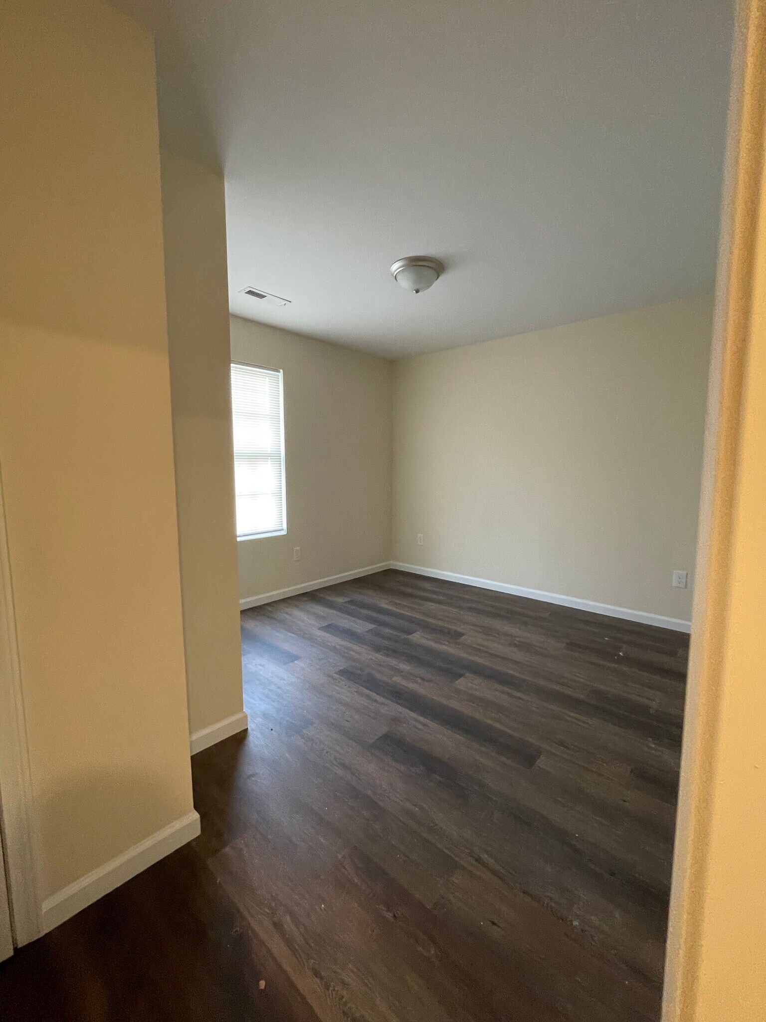 Building Photo - 2818 Brooks Landing Way