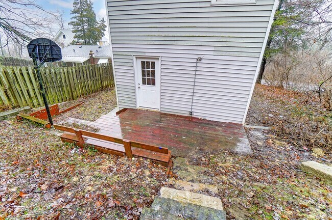 Building Photo - Three Bedroom Home in Covington!