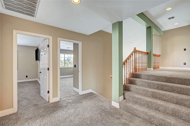 Building Photo - 9433 Angelfish Dr