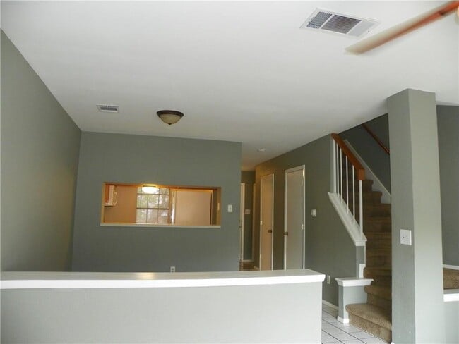 Building Photo - 11901 Swearingen Dr