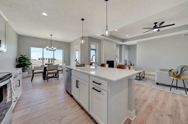 Building Photo - Newly Constructed Spacious Townhome