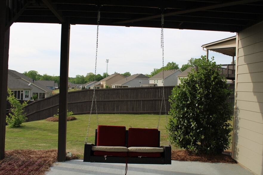 Basement - Patio swing - 2940 Furlong Ct