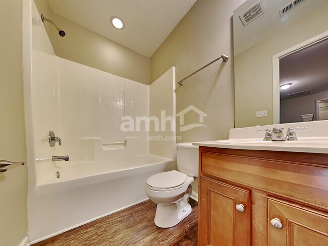 Building Photo - 1067 Briar Rose Ln