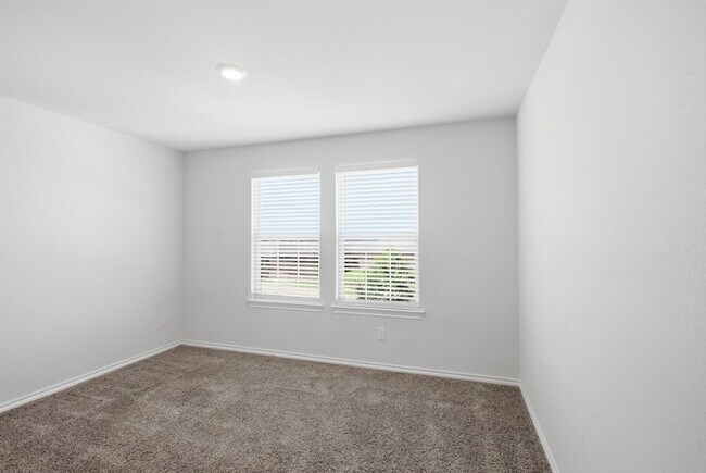 Building Photo - 1328 Broaddus Rd