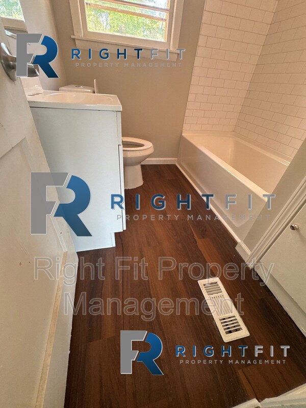 Building Photo - 4383 Wilson St