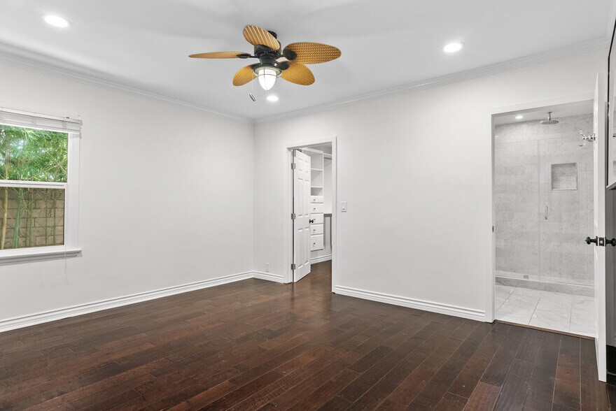 Bedroom 1 - 4242 Van Nuys Blvd